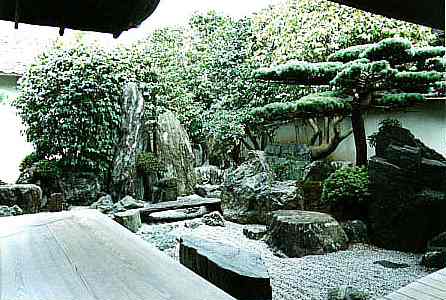 Kyoto Daitokuji temple Daisenin garden